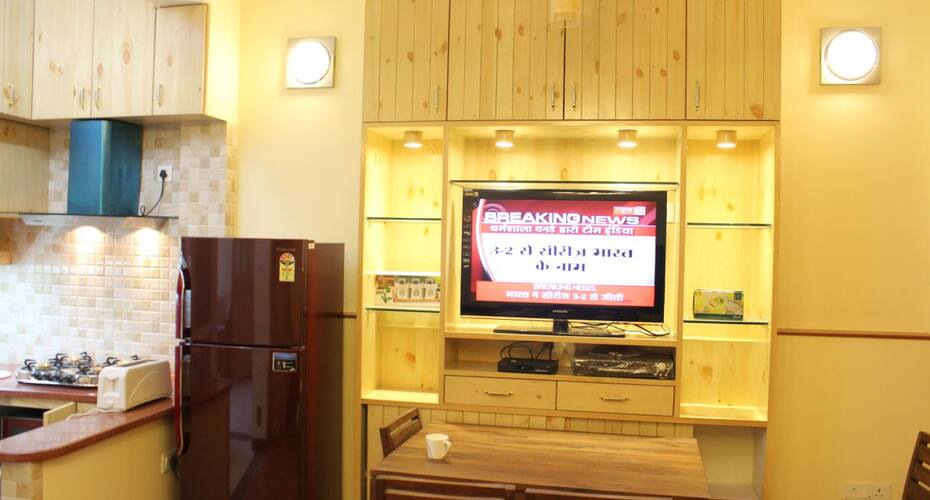 Terranova Apartment, New Delhi 5